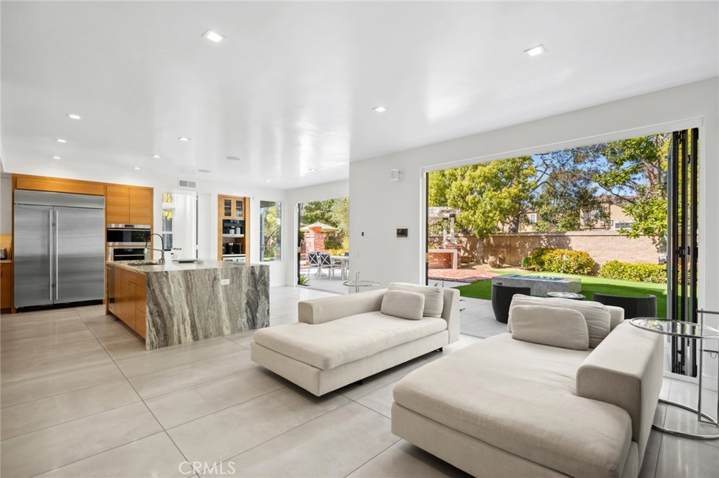3 Bridgeport Road
