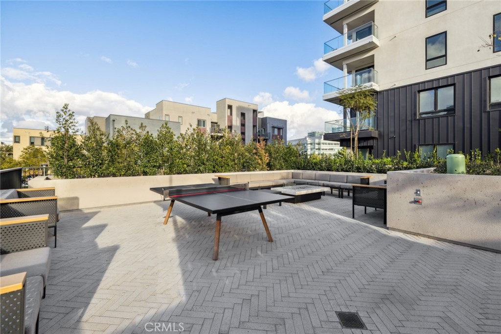 3100 Rivington