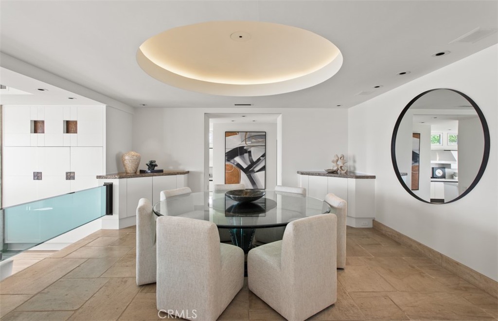 1535 Dolphin Terrace