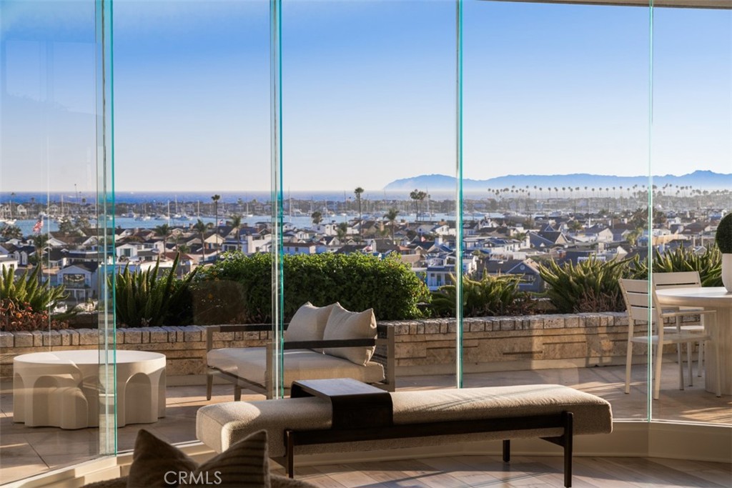 1535 Dolphin Terrace