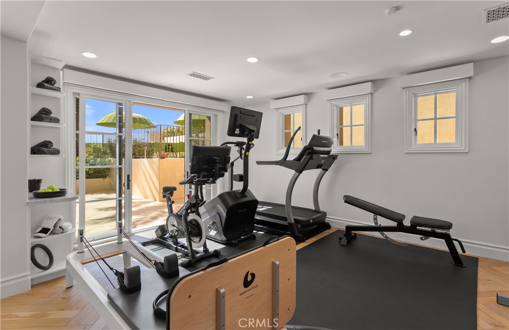 9 Pelican Crest Drive