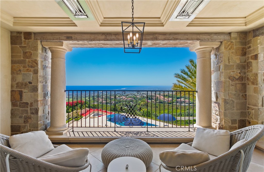 9 Pelican Crest Drive