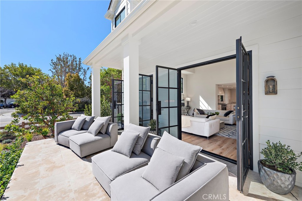 1963 Port Edward Place