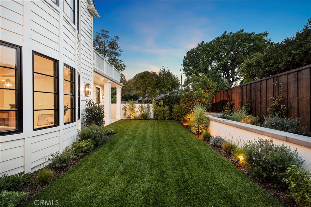 1963 Port Edward Place