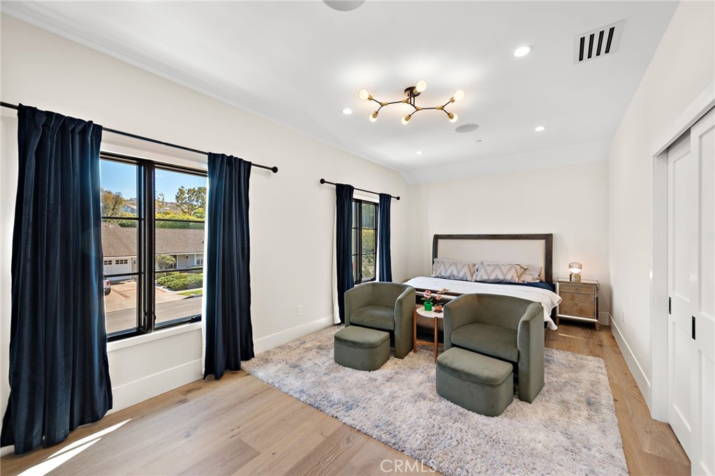 1963 Port Edward Place