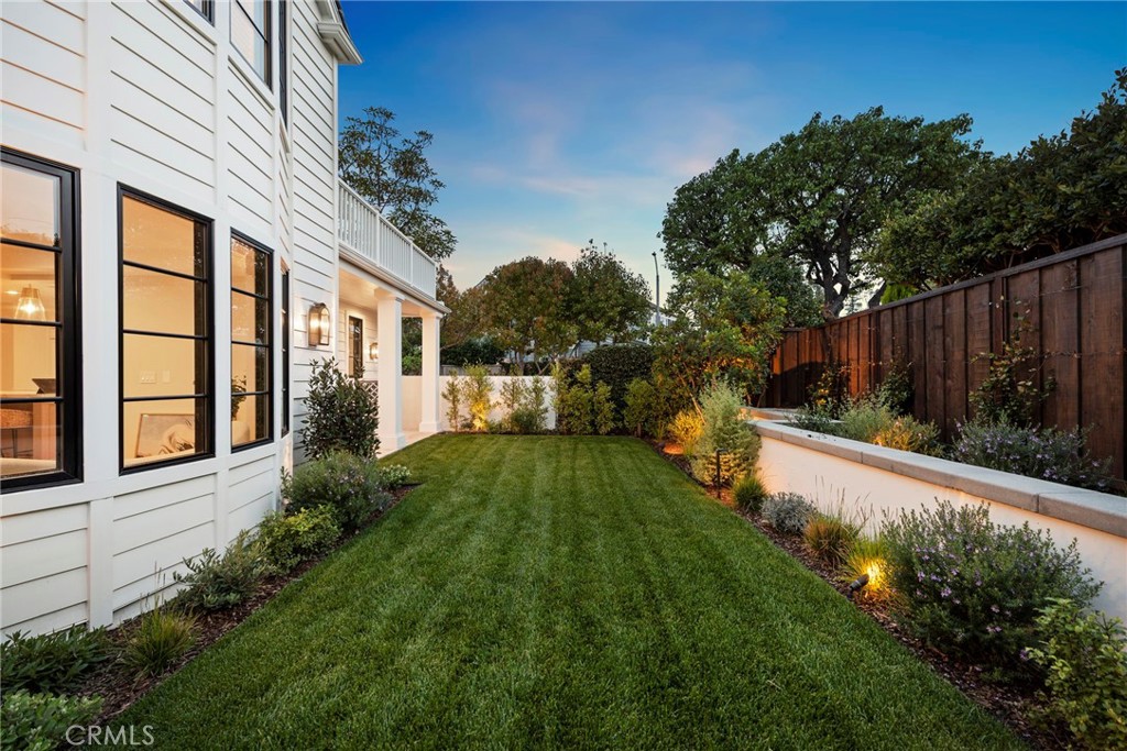 1963 Port Edward Place