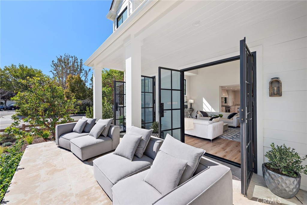 1963 Port Edward Place