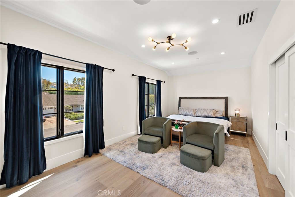 1963 Port Edward Place