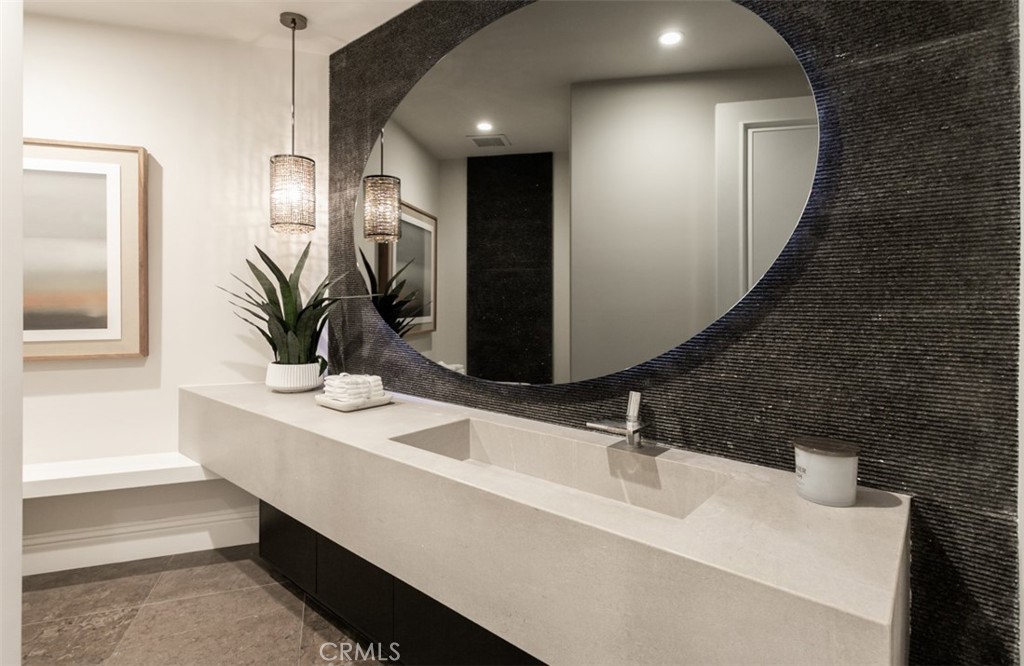 22 Pelican Crest Drive