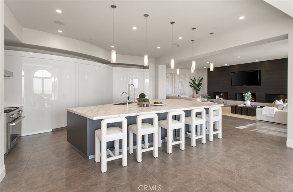 22 Pelican Crest Drive