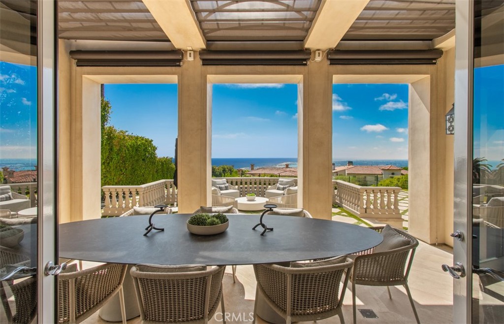 22 Pelican Crest Drive