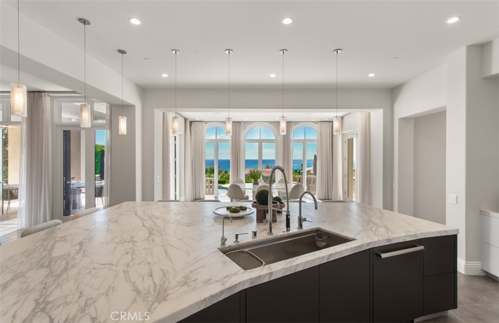 22 Pelican Crest Drive