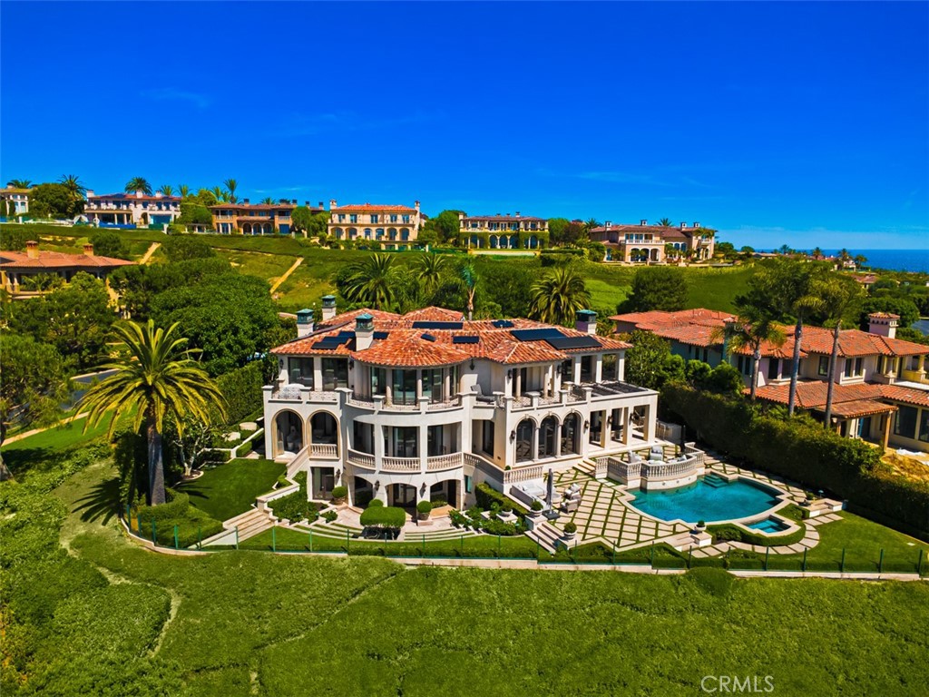 22 Pelican Crest Drive