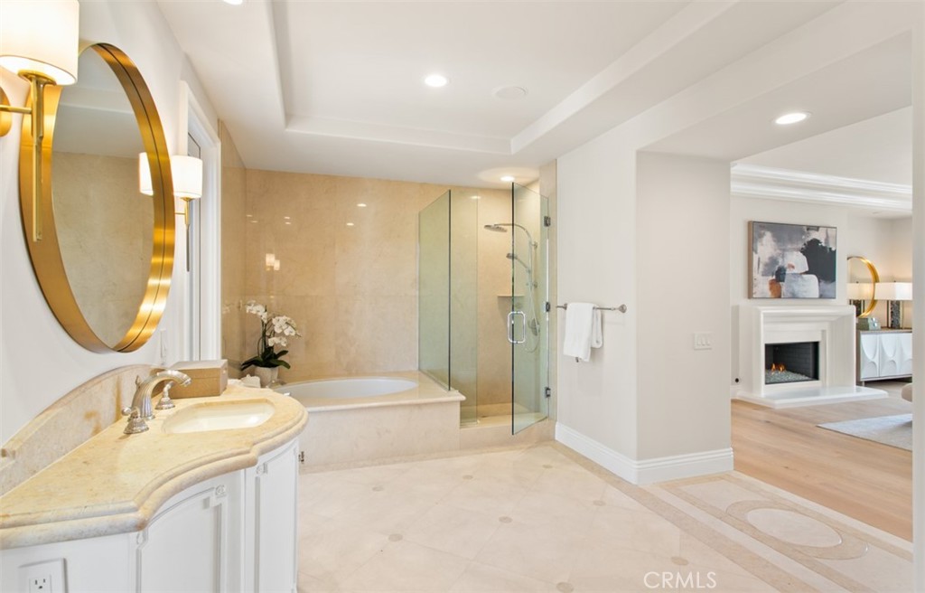 22 Pelican Crest Drive
