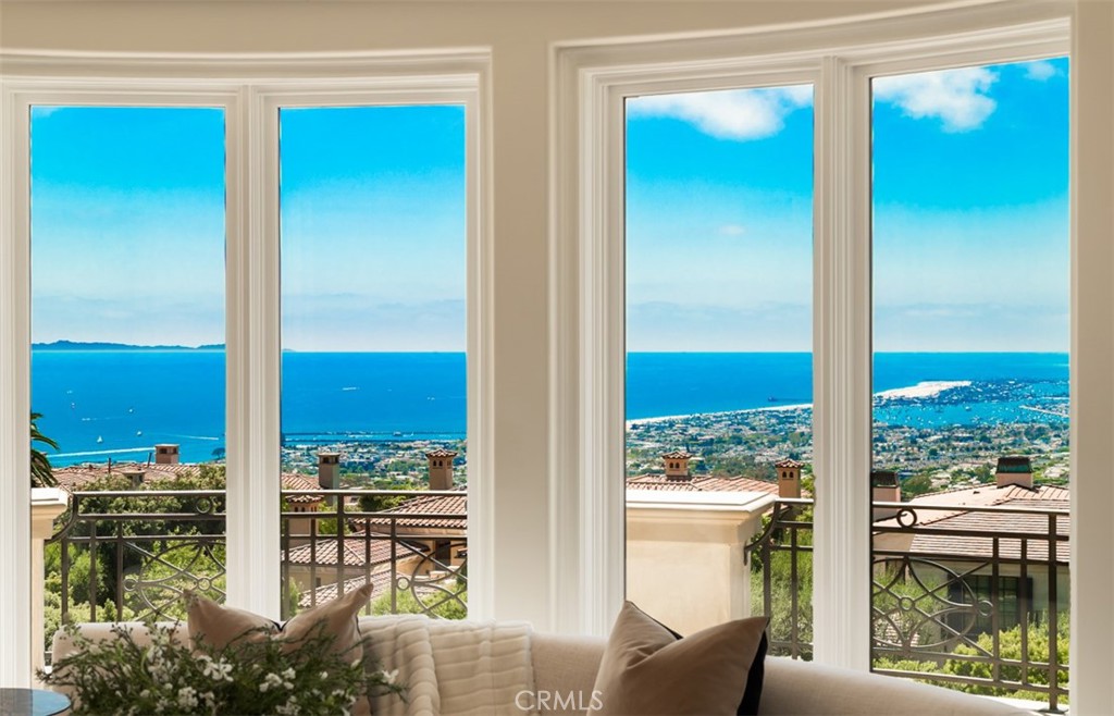 22 Pelican Crest Drive