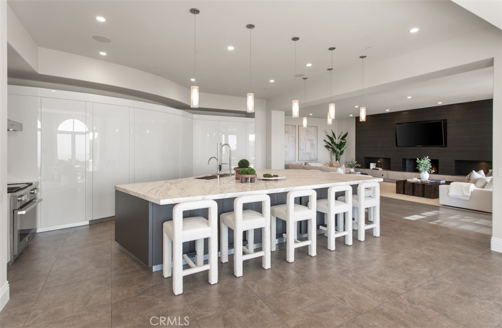 22 Pelican Crest Drive