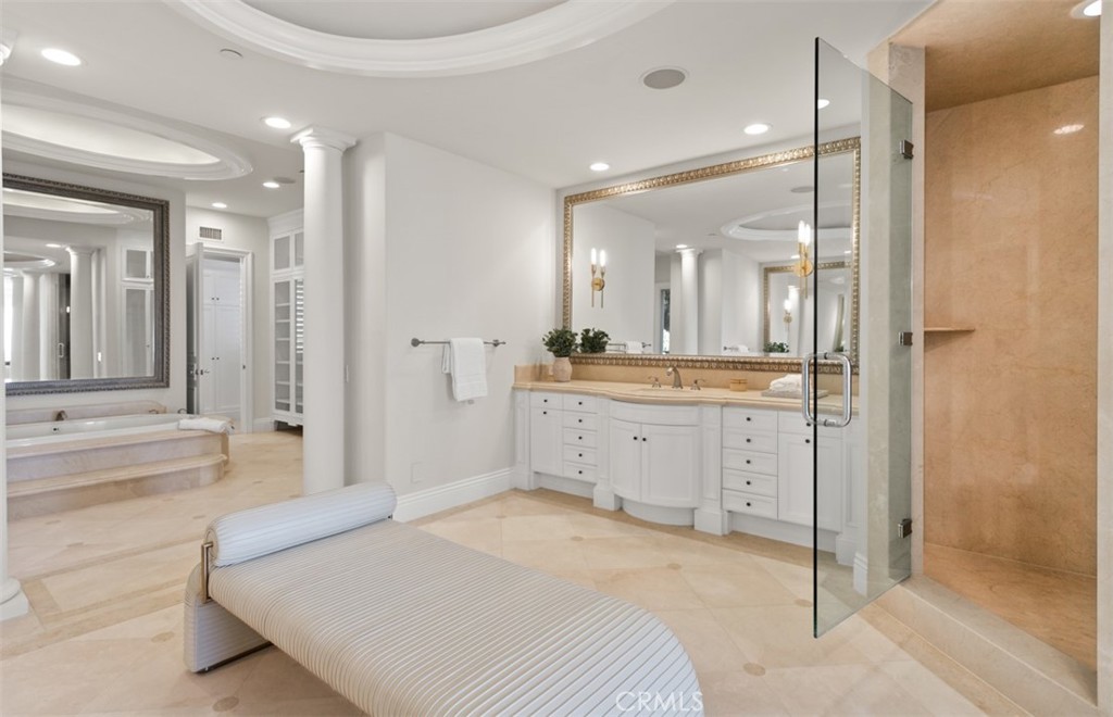 22 Pelican Crest Drive