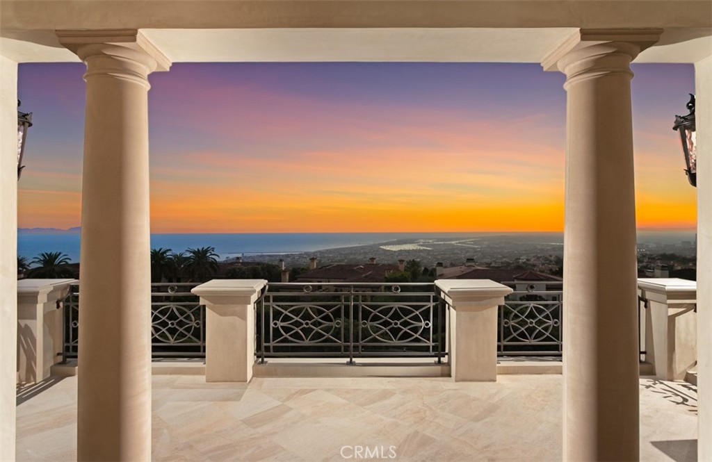 22 Pelican Crest Drive