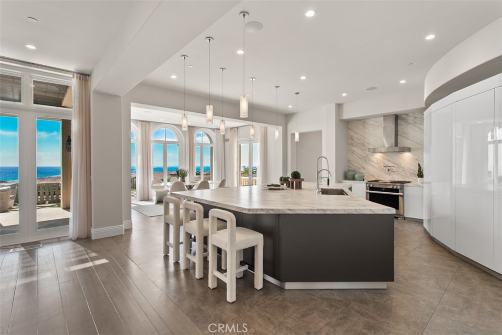 22 Pelican Crest Drive