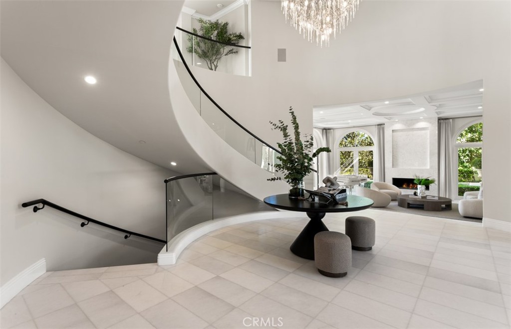 22 Pelican Crest Drive