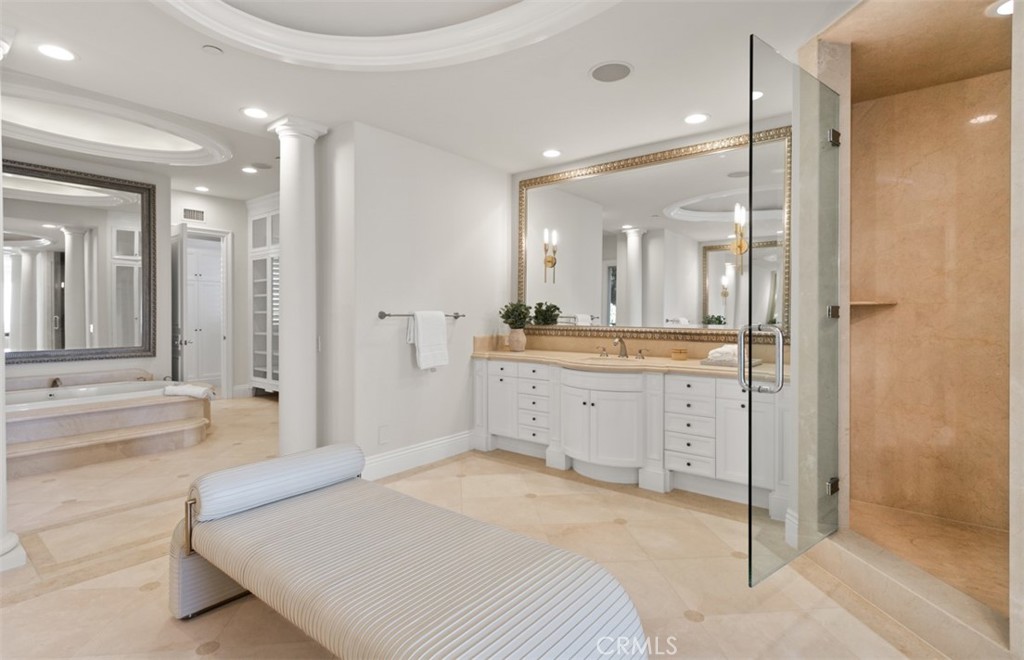 22 Pelican Crest Drive