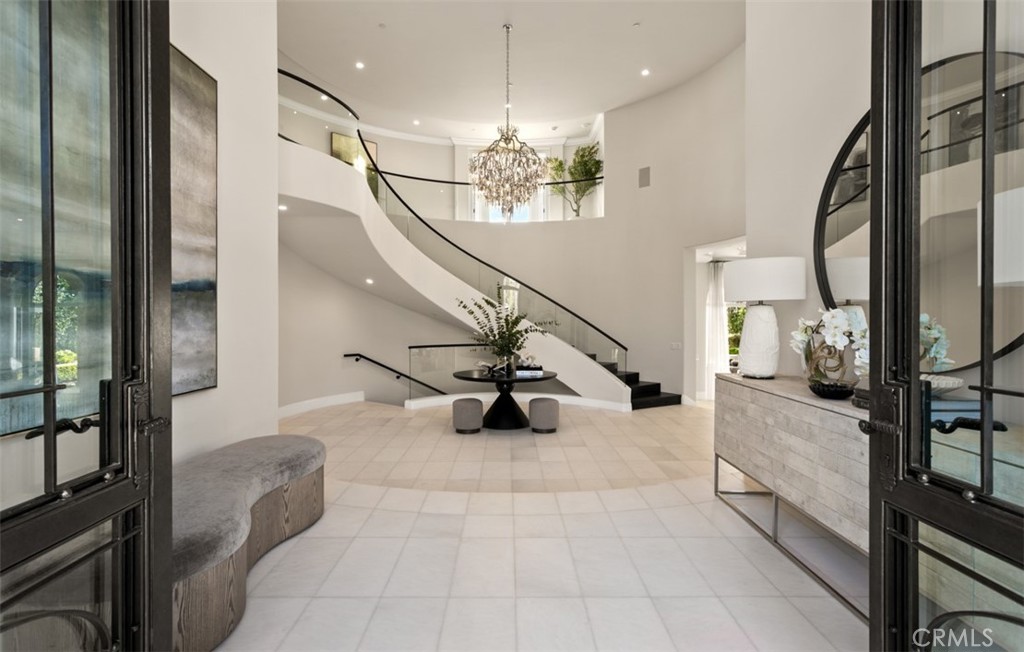 22 Pelican Crest Drive