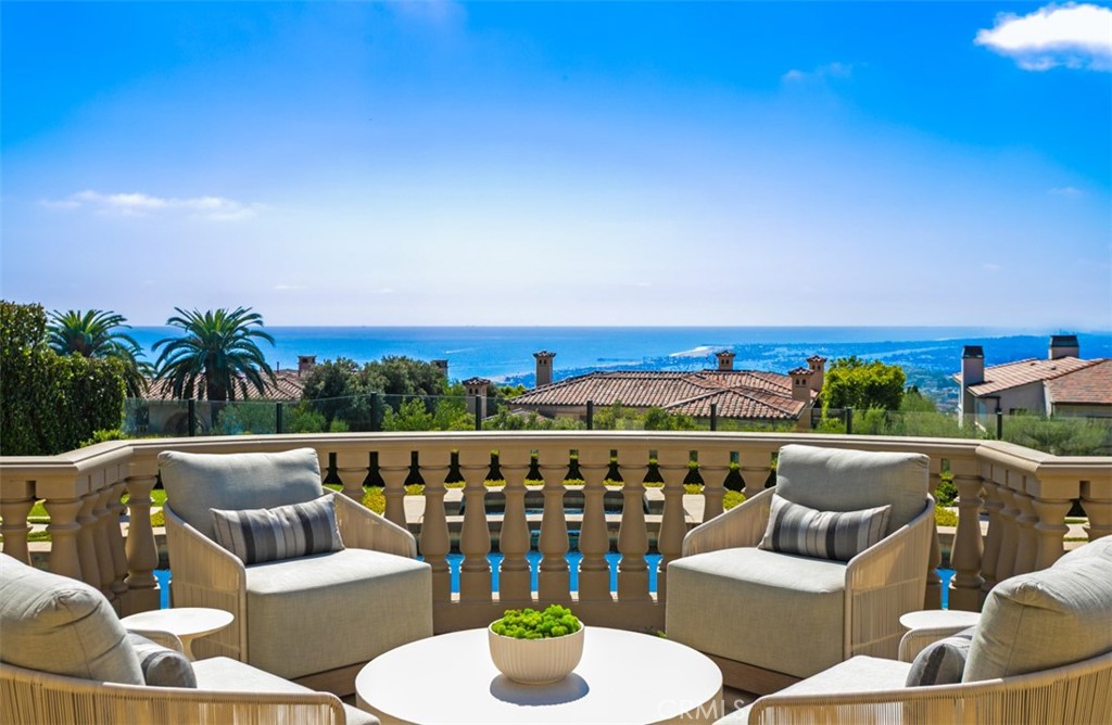 22 Pelican Crest Drive