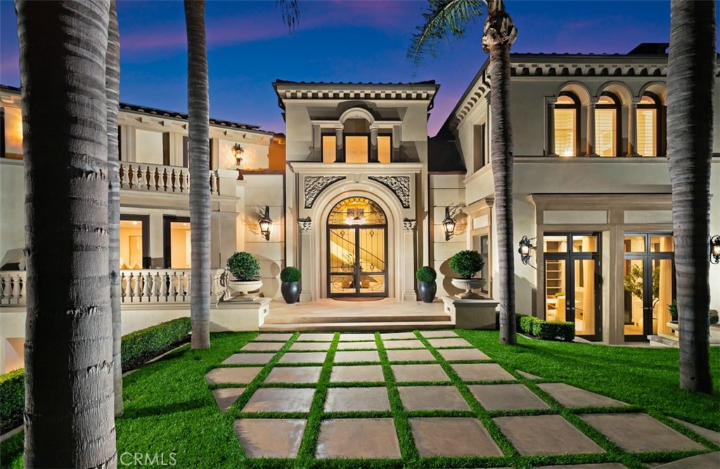 22 Pelican Crest Drive