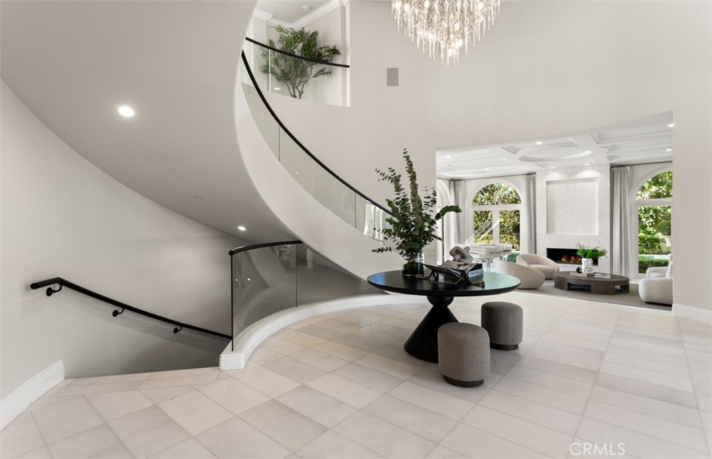 22 Pelican Crest Drive