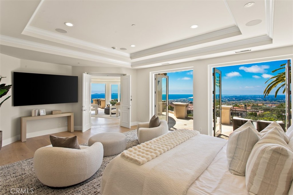 22 Pelican Crest Drive