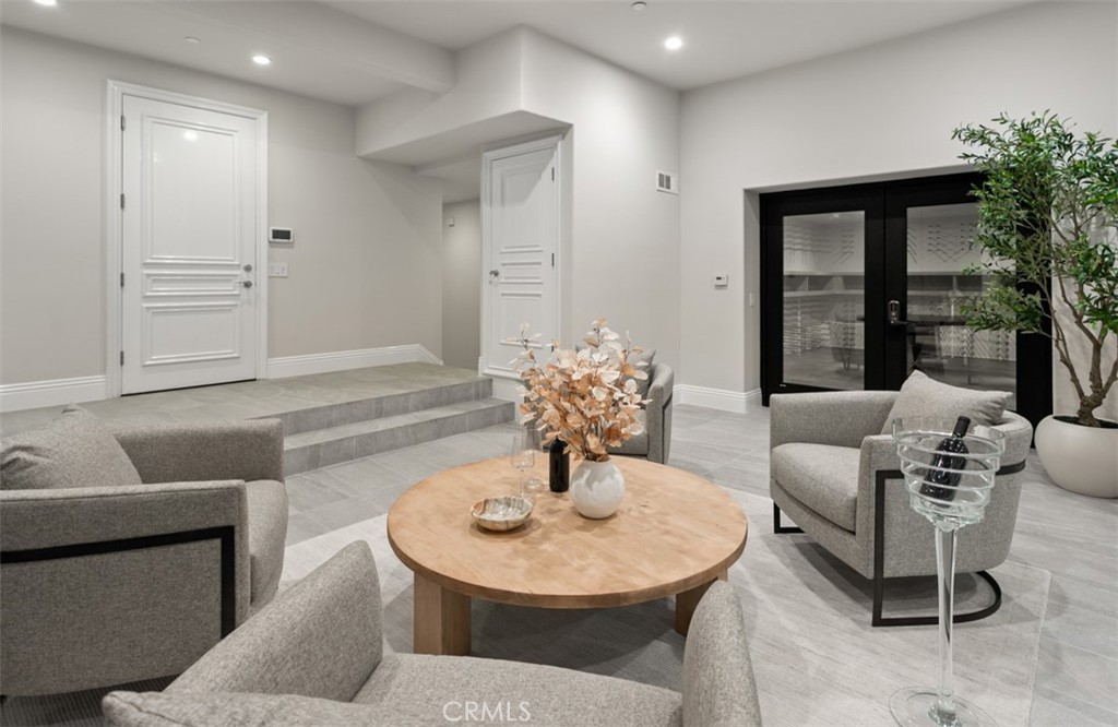 22 Pelican Crest Drive