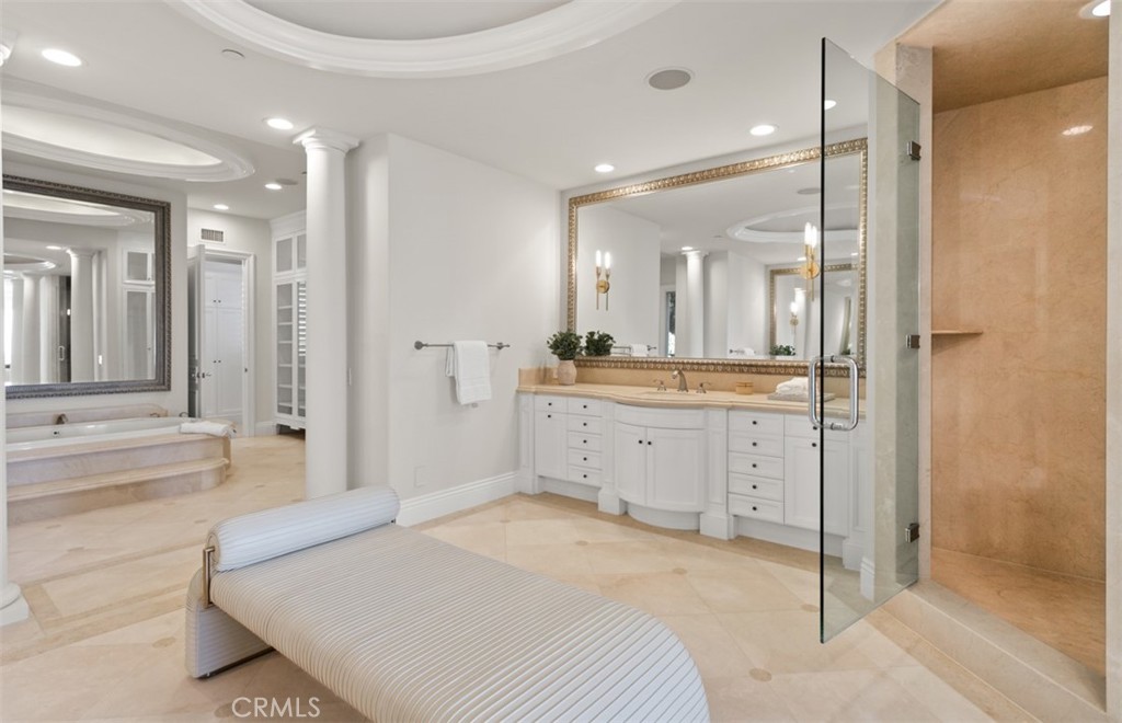 22 Pelican Crest Drive
