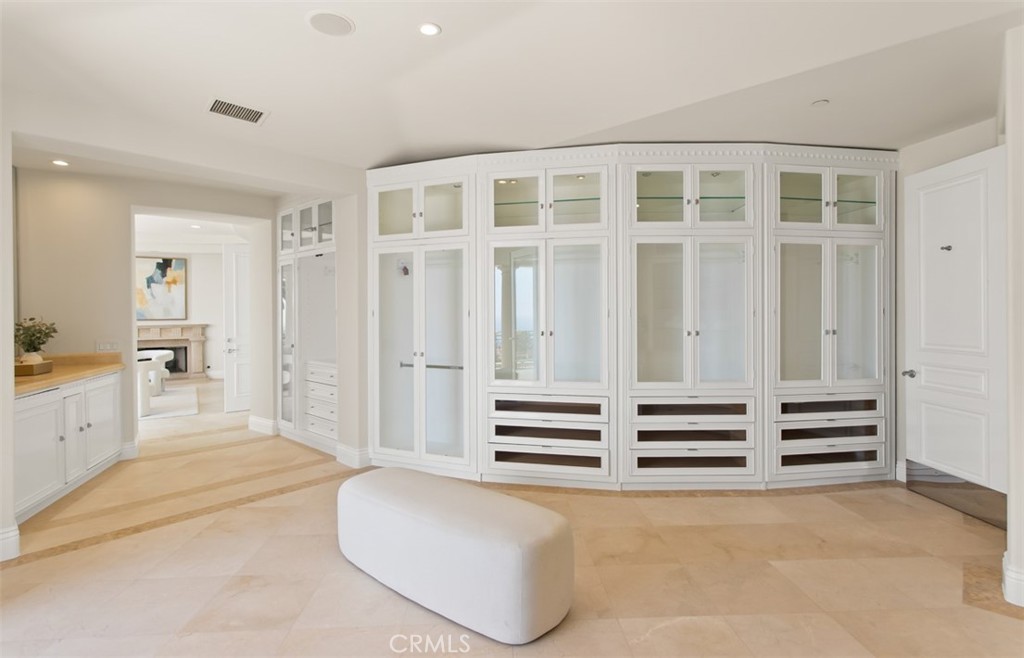 22 Pelican Crest Drive