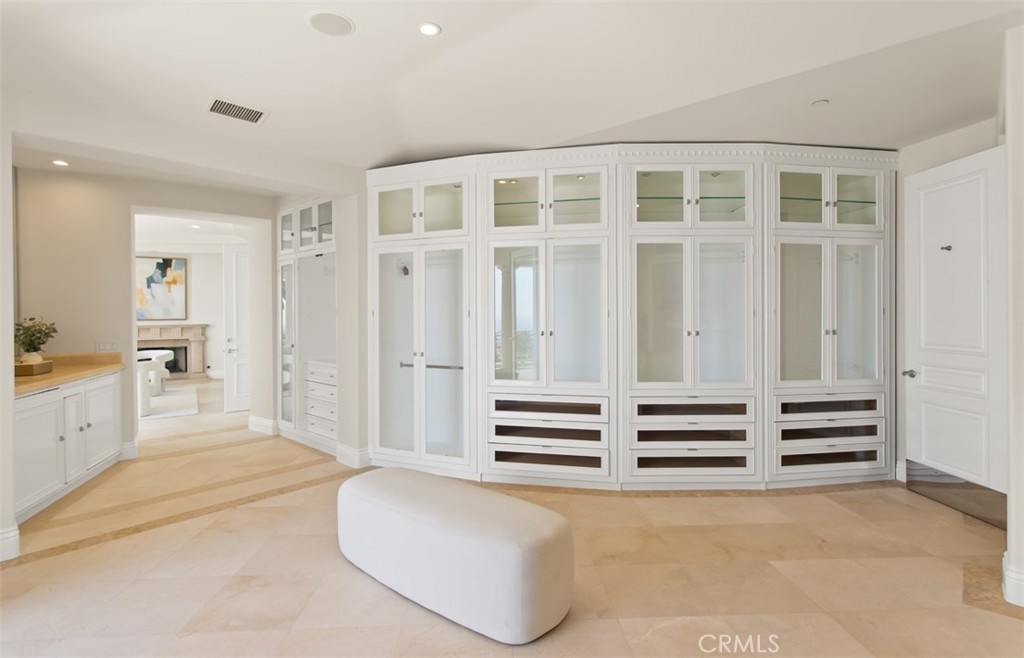 22 Pelican Crest Drive