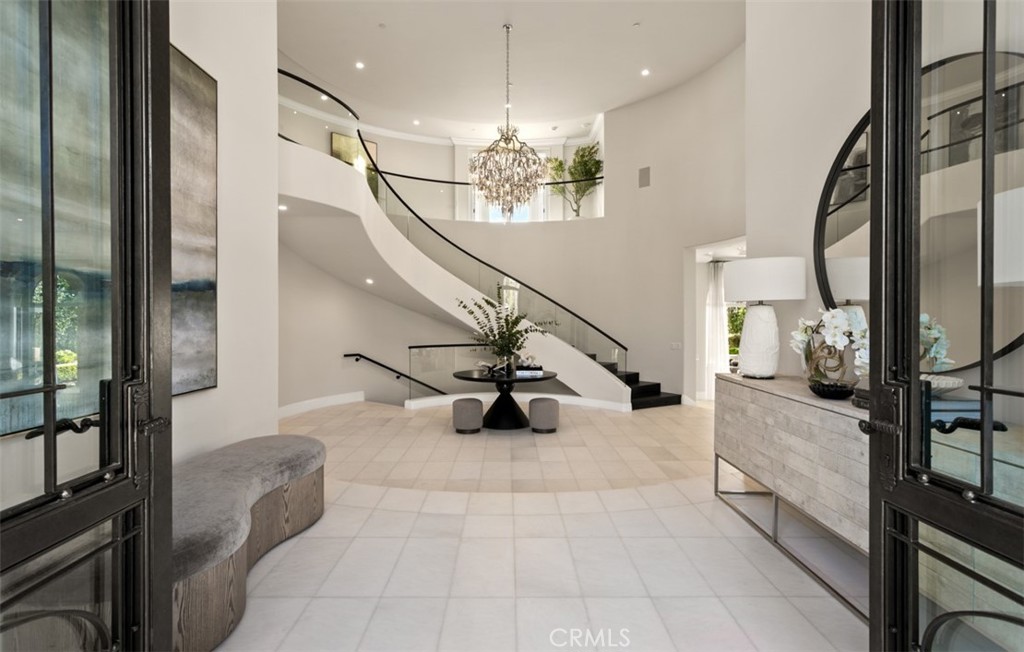 22 Pelican Crest Drive