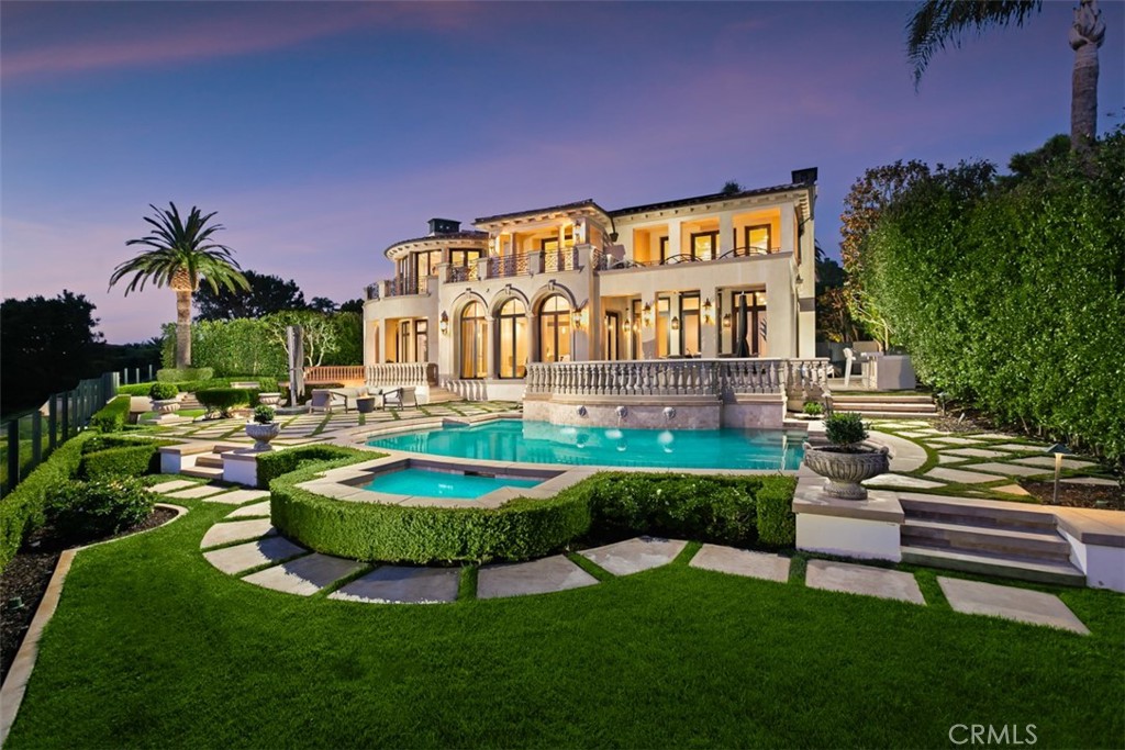 22 Pelican Crest Drive