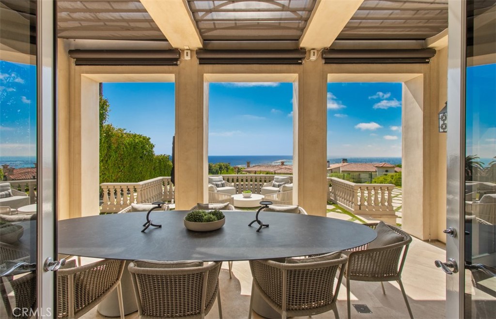 22 Pelican Crest Drive