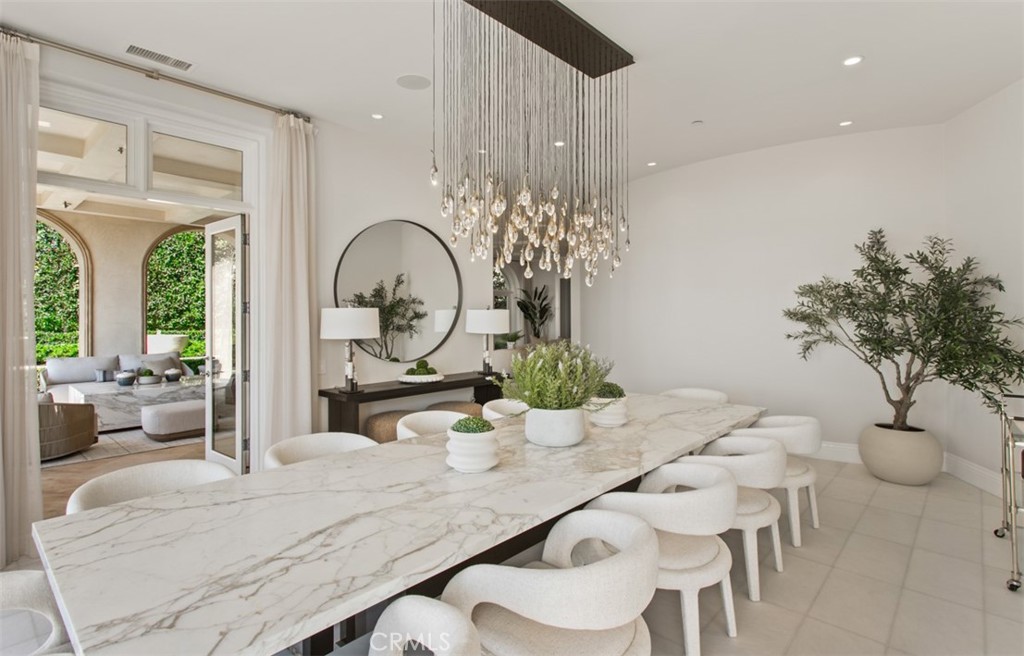 22 Pelican Crest Drive