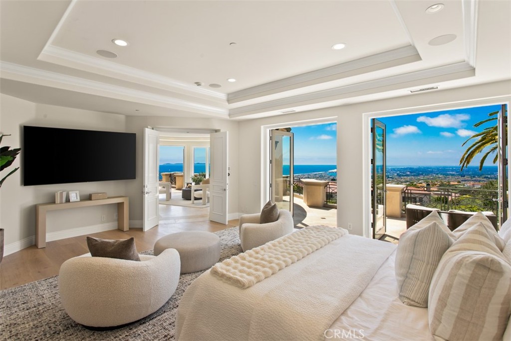 22 Pelican Crest Drive