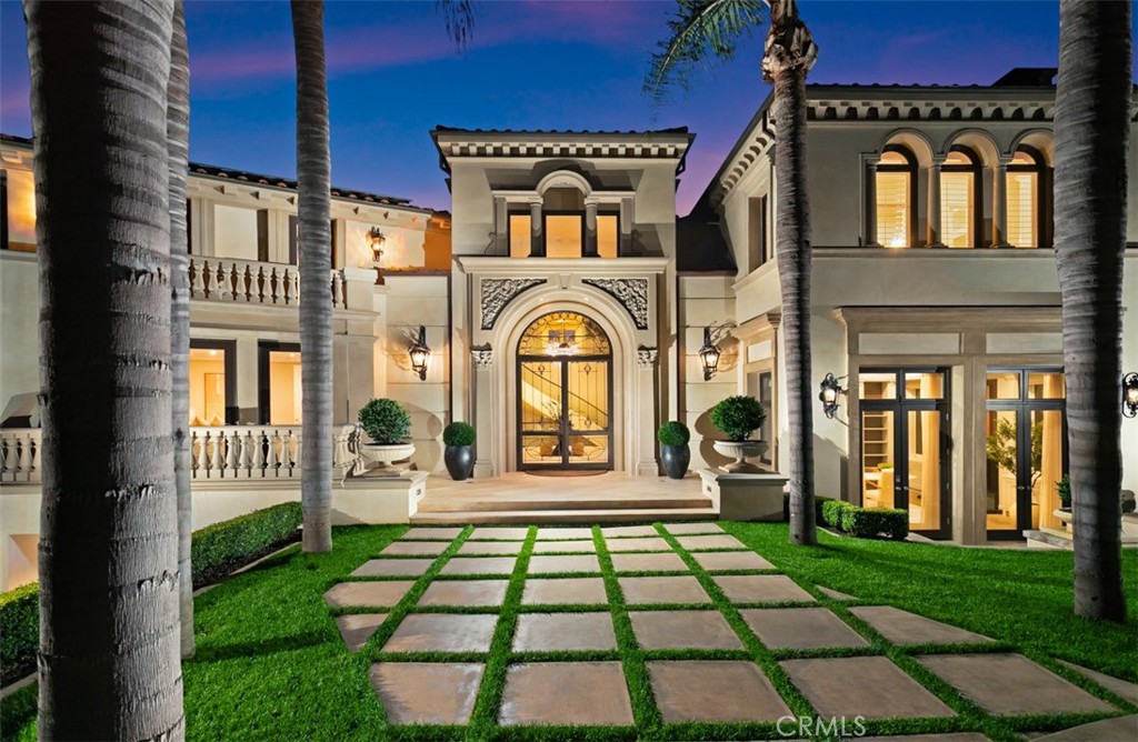 22 Pelican Crest Drive