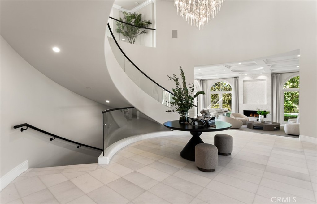 22 Pelican Crest Drive