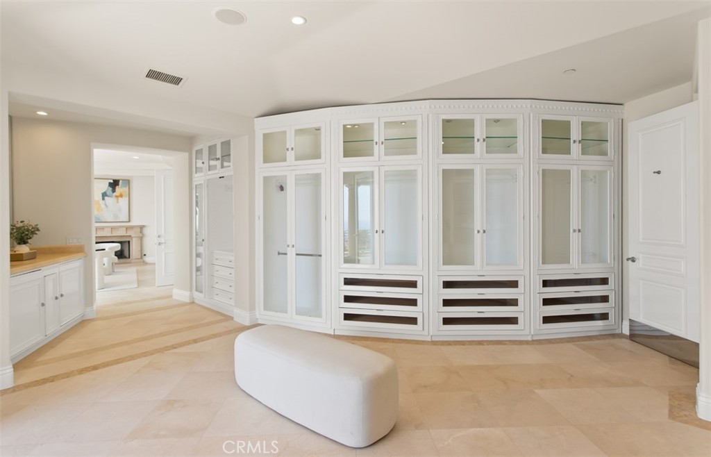 22 Pelican Crest Drive