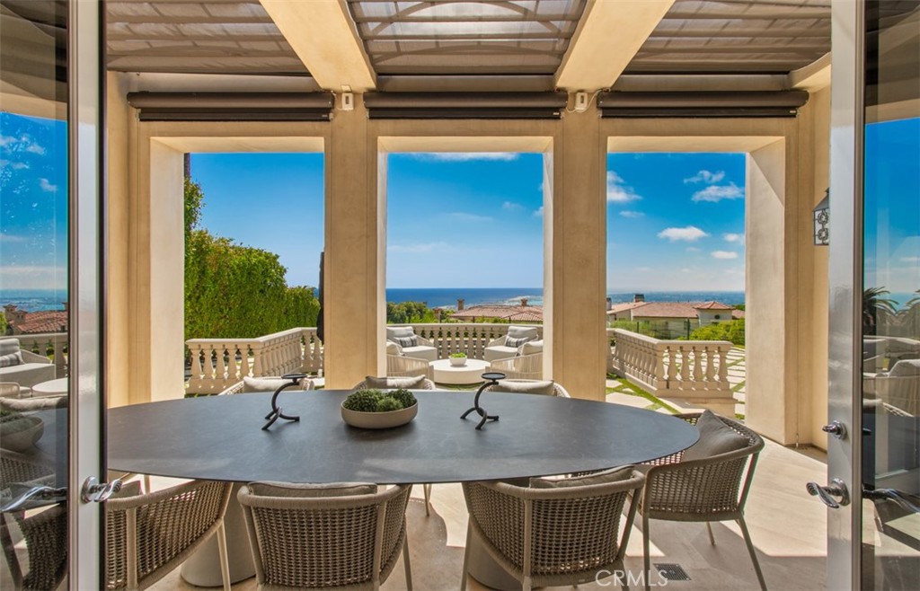 22 Pelican Crest Drive