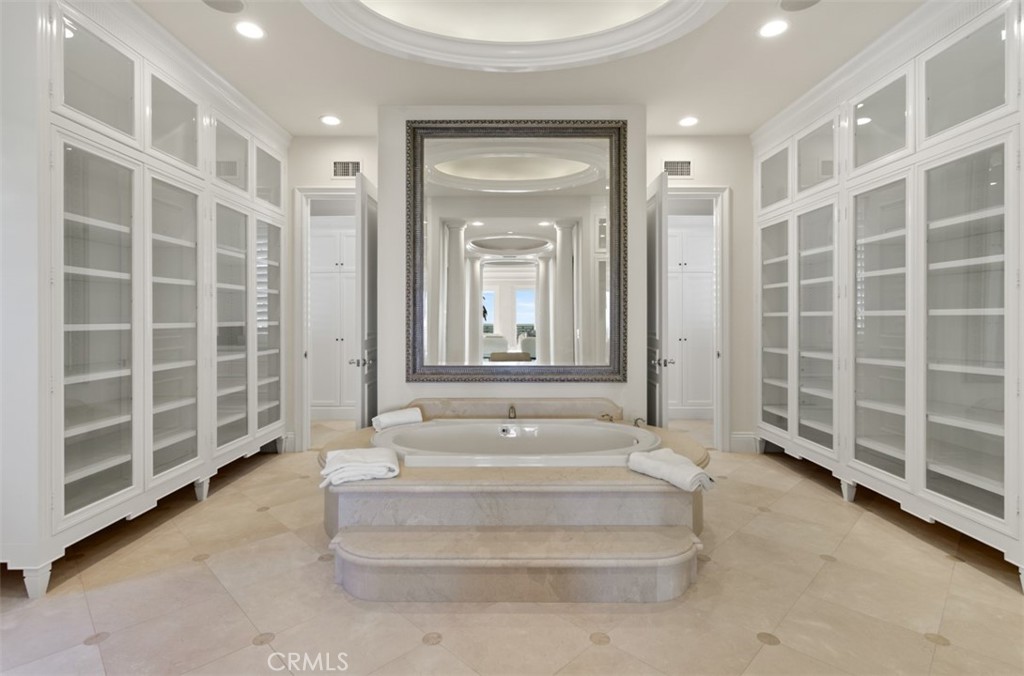 22 Pelican Crest Drive