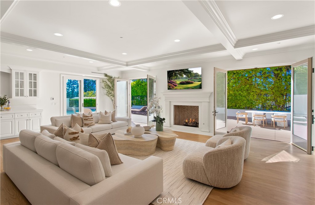 15 Cypress Point Lane