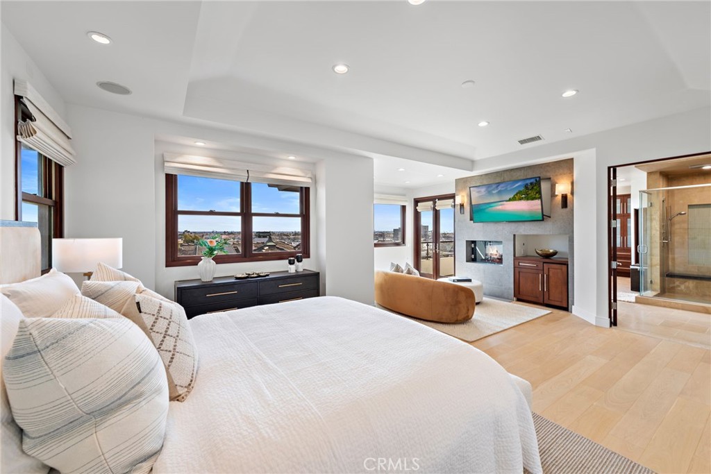 2907 Cliff Drive
