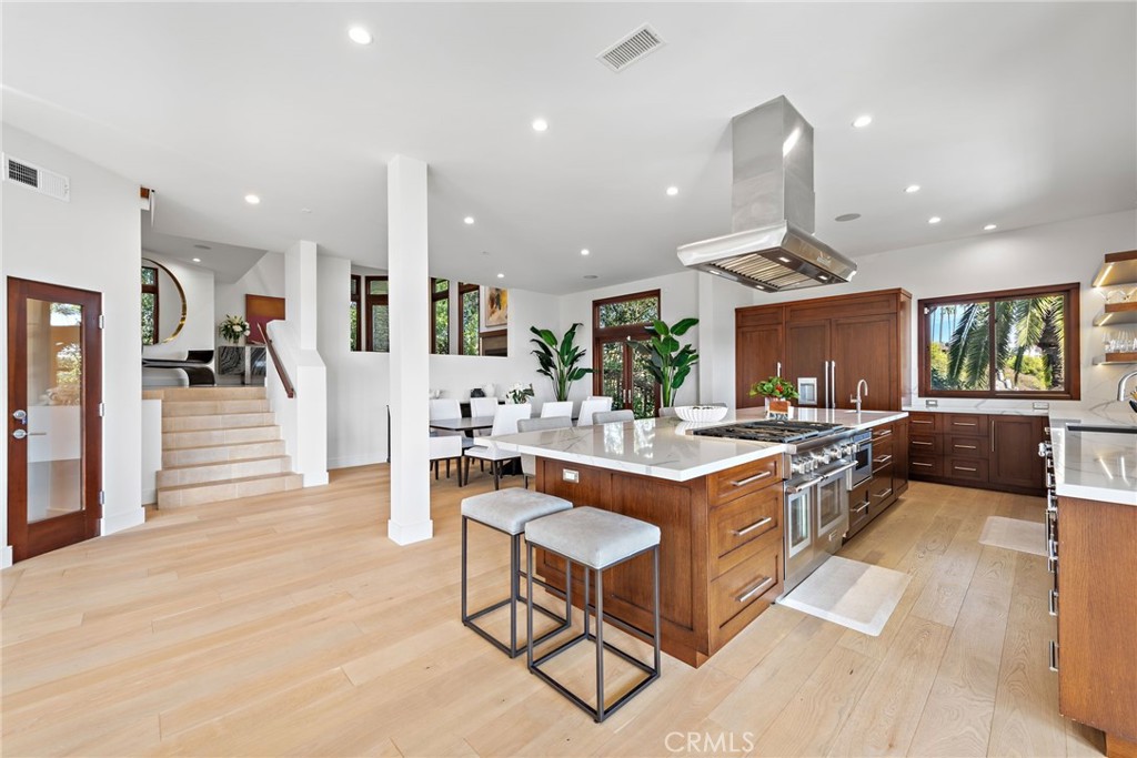 2907 Cliff Drive