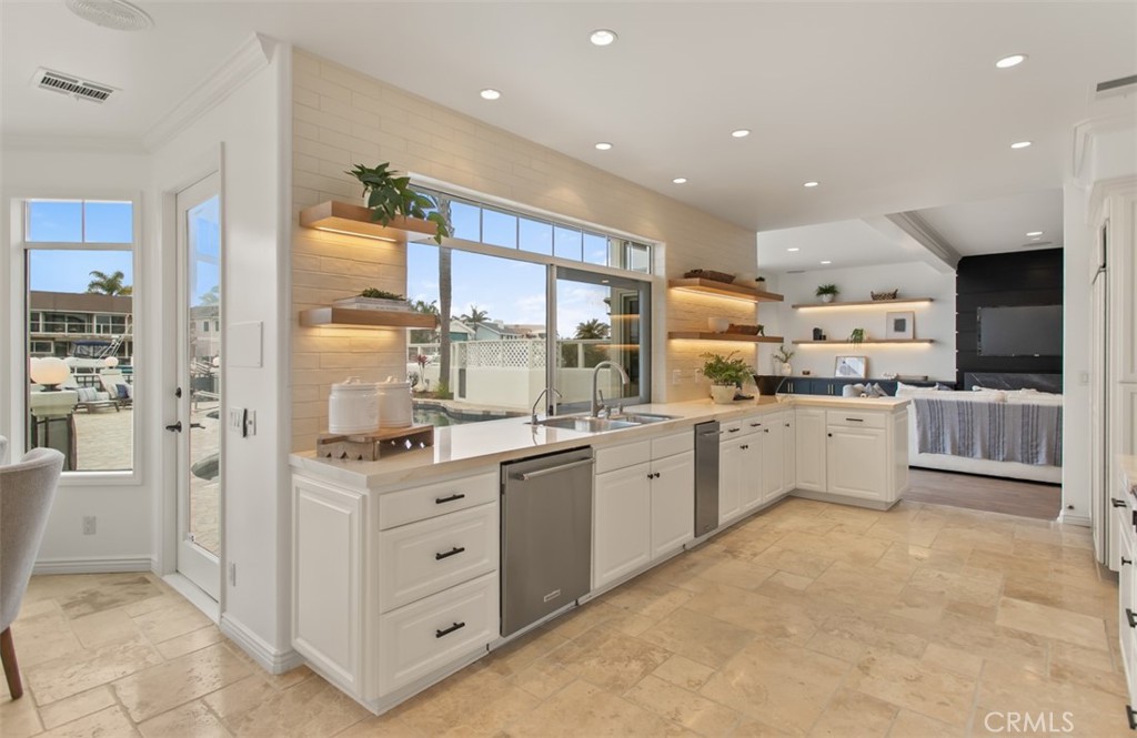 16201 Santa Barbara Lane