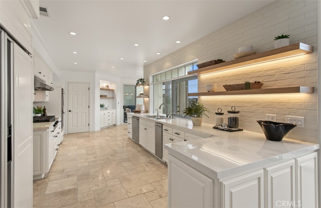 16201 Santa Barbara Lane
