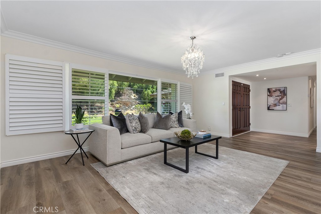 2120 E White Lantern Lane